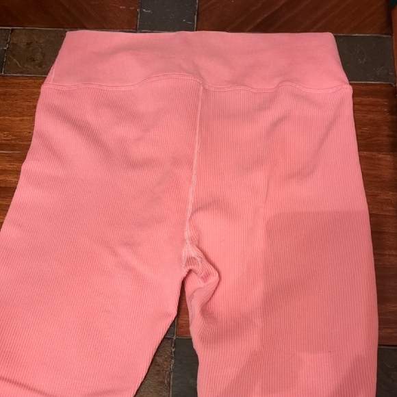 Aerie Women's Pink Leggings - Picture 4 of 5